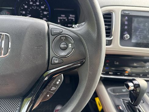 Used 2019 Honda HR-V EX image 19