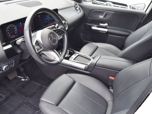 Used 2025 Mercedes-Benz GLA 250 image 18