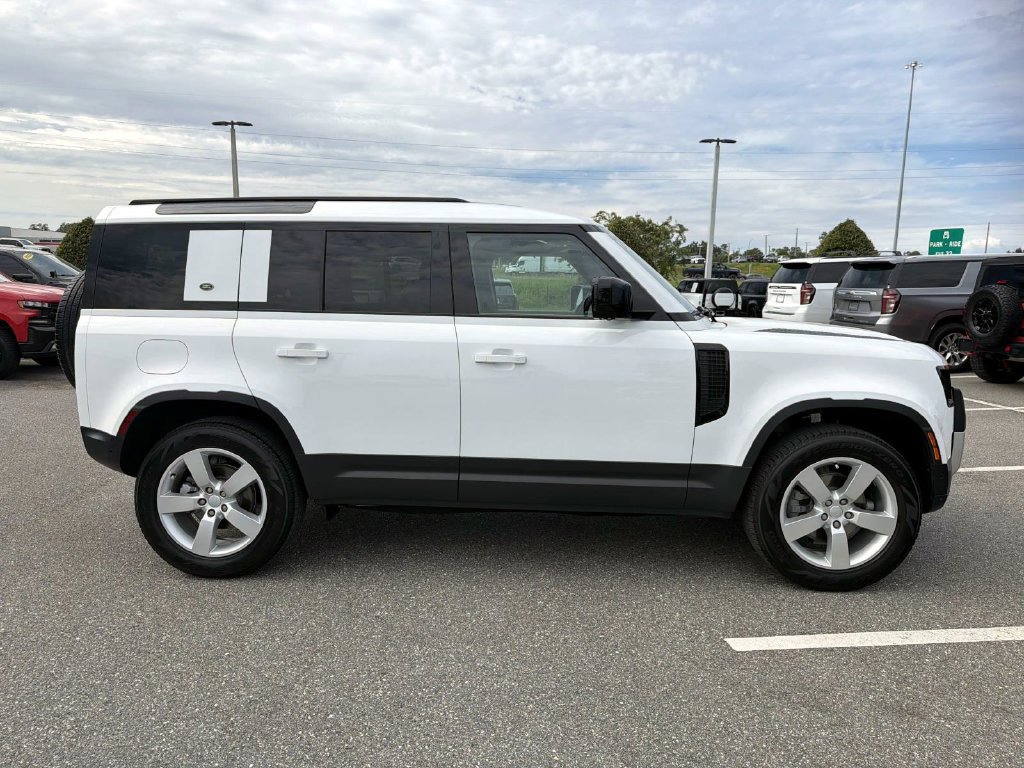 Used 2024 Land Rover Defender 110 S AWD/4WD image 6