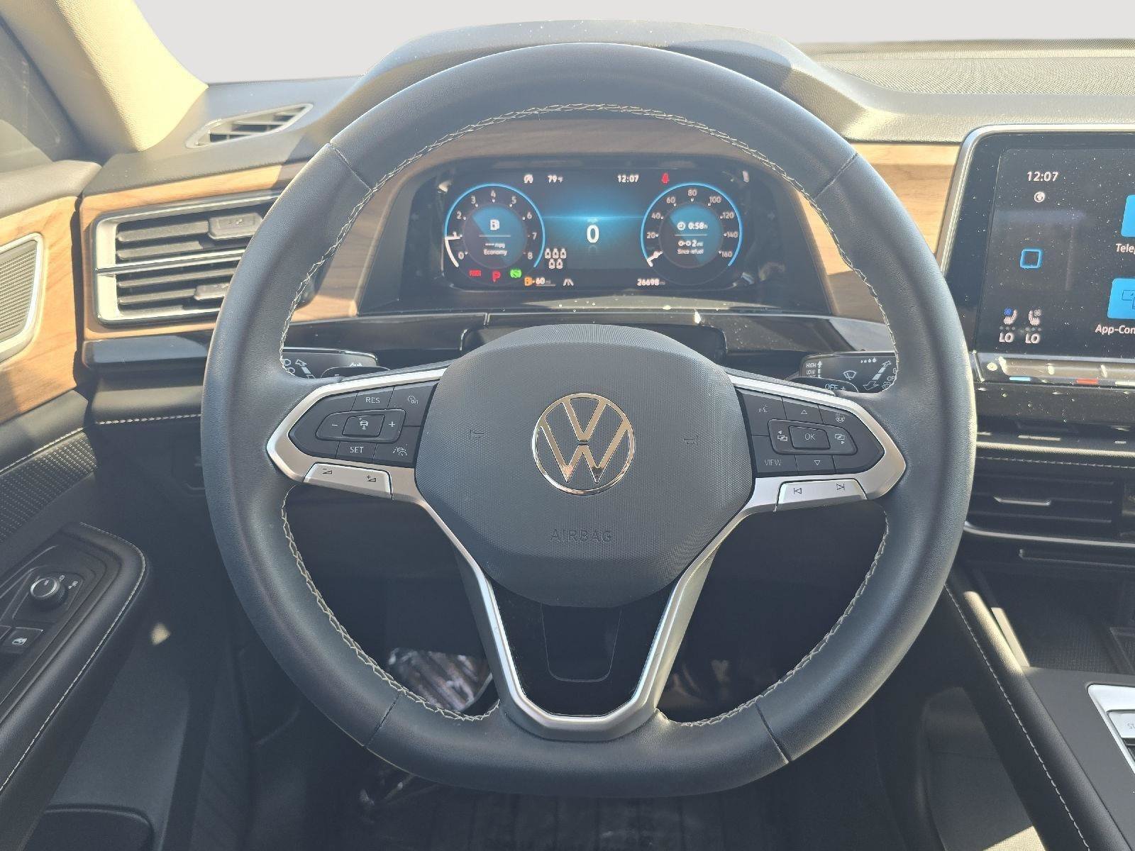 Certified 2024 Volkswagen Atlas SE AWD/4WD image 14