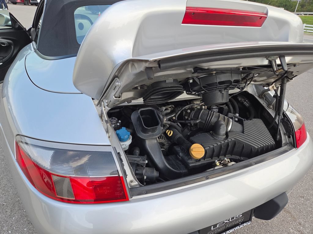 Used 2001 Porsche 911 Carrera RWD image 23