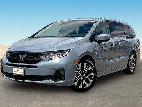Used 2026 Honda Odyssey Elite image 3