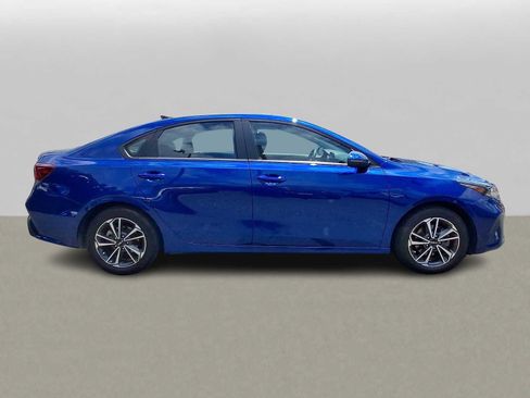 Used 2024 Kia Forte LXS w/ LXS Technology Package FWD image 32