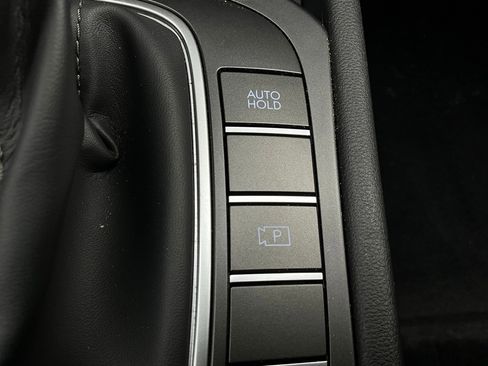 Used 2025 Hyundai Kona SEL image 25