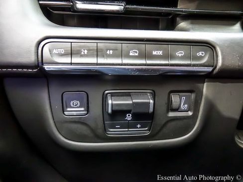 Certified 2023 Cadillac Escalade Premium Luxury Platinum AWD/4WD image 22