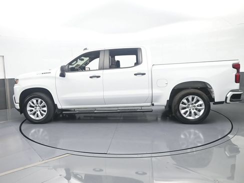 Used 2022 Chevrolet Silverado 1500 Custom RWD image 3