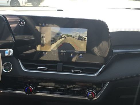 New 2026 Chevrolet Equinox LT w/ Convenience Package II image 23