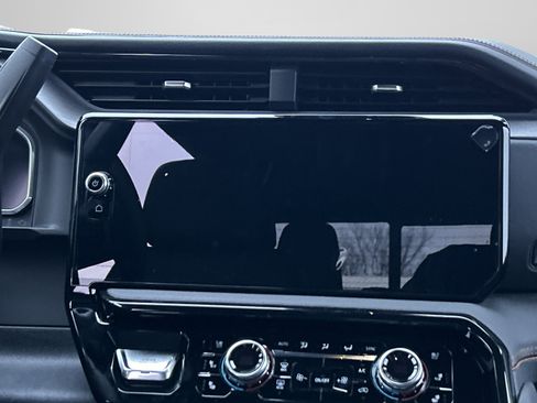 New 2026 GMC Sierra 2500 AT4 w/ Technology Package image 41