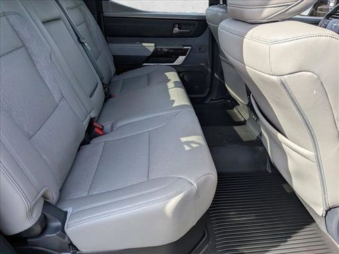 Used 2025 Toyota Tundra Limited AWD/4WD image 24