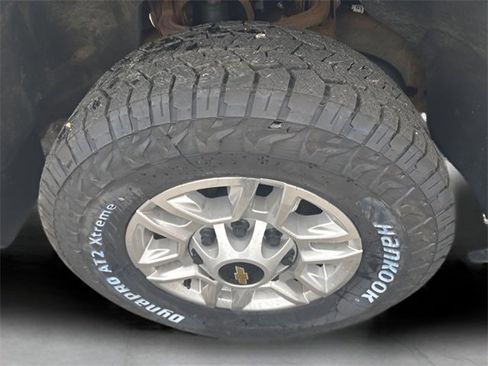 Used 2020 Chevrolet Silverado 2500 LT w/ Fleet Comfort Package image 28