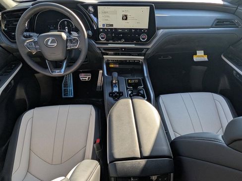 New 2026 Lexus TX 500h AWD image 13