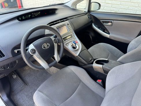 Used 2014 Toyota Prius Three FWD image 13