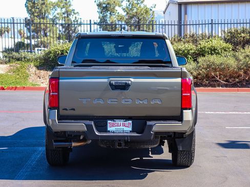 Certified 2024 Toyota Tacoma TRD Off-Road AWD/4WD image 6