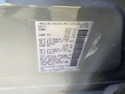 Used 2024 Nissan Pathfinder SL FWD image 19