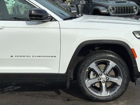 New 2026 Jeep Grand Cherokee L Limited image 4