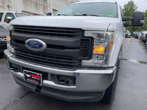 Used 2017 Ford F350 XL w/ Power Equipment Group AWD/4WD image 3