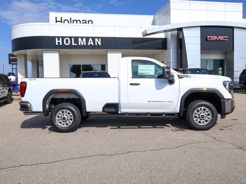 New 2026 GMC Sierra 2500 Pro w/ Convenience Package AWD/4WD image 2