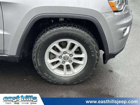 Certified 2018 Jeep Grand Cherokee Laredo AWD/4WD image 9