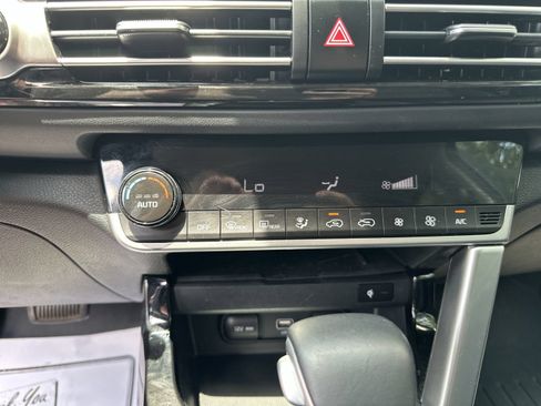 Used 2021 Kia Seltos SX AWD/4WD image 16