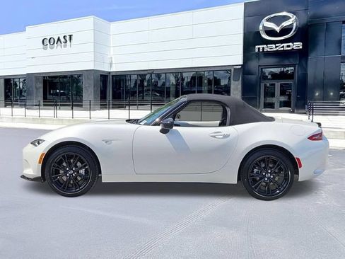 New 2026 MAZDA MX-5 Miata Club w/ Interior Package RWD image 9