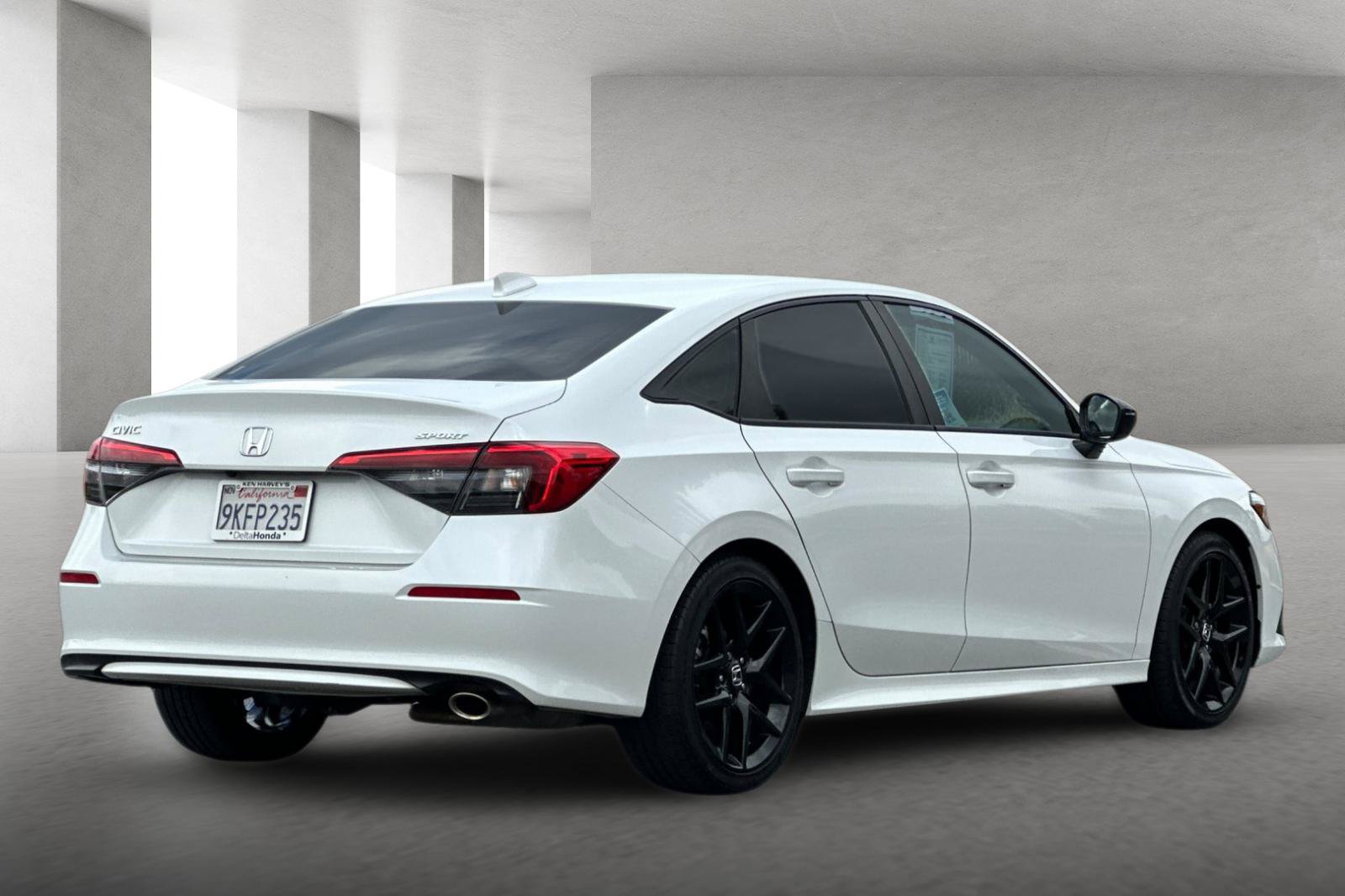 Used 2024 Honda Civic Sport image 4