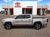 Used 2019 Toyota Tacoma TRD Sport image 3