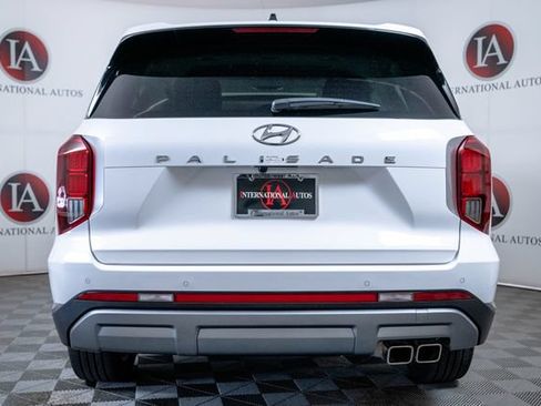 Certified 2025 Hyundai Palisade SEL FWD image 7