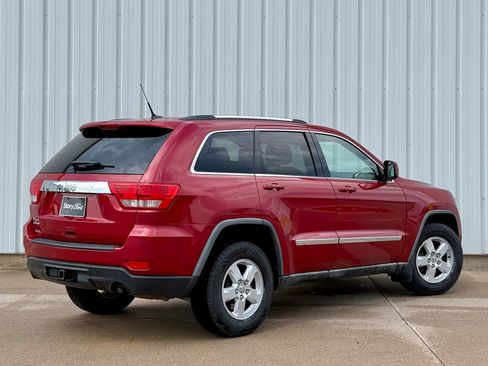 Used 2011 Jeep Grand Cherokee Laredo w/ Security & Convenience Group AWD/4WD image 6