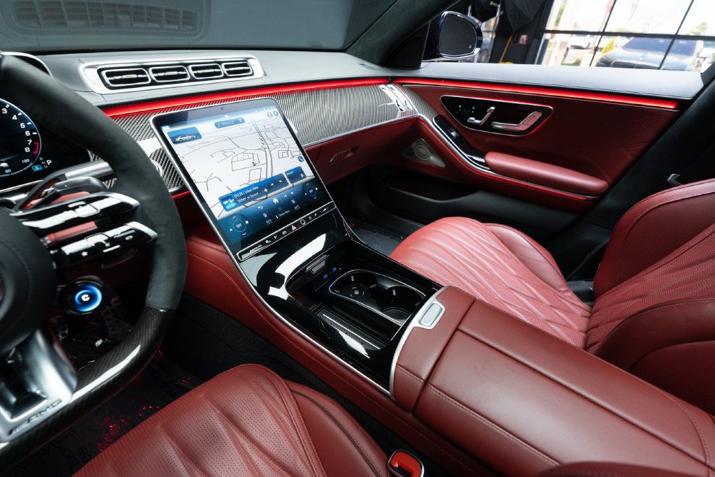Used 2024 Mercedes-Benz S 63 AMG S image 32