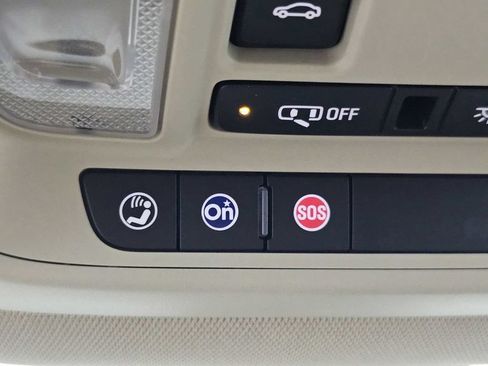 Used 2019 GMC Acadia Denali w/ LPO, Floor Liner Package AWD/4WD image 23