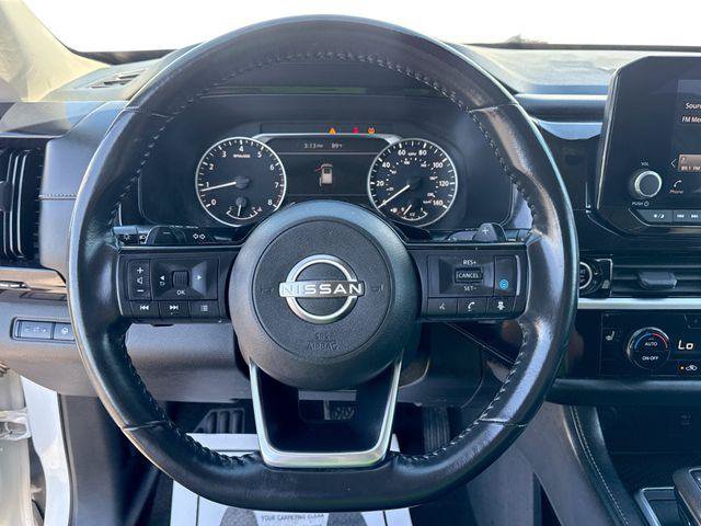 Used 2023 Nissan Pathfinder SV AWD/4WD image 11