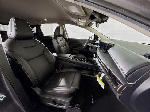 Certified 2025 Nissan Murano SV image 24