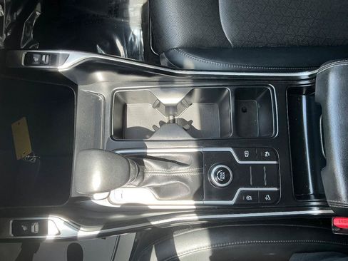 Used 2021 Kia Sorento S w/ Panoramic Sunroof Package FWD image 21