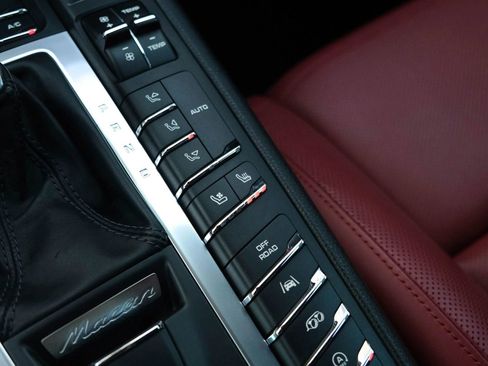 Used 2017 Porsche Macan GTS w/ Premium Package Plus image 30