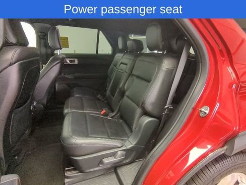 Used 2020 Ford Explorer XLT w/ Equipment Group 202A image 17
