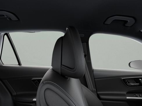 Used 2026 Mercedes-Benz GLC 300 image 43