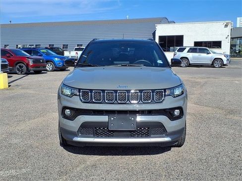 Certified 2024 Jeep Compass Limited image 19