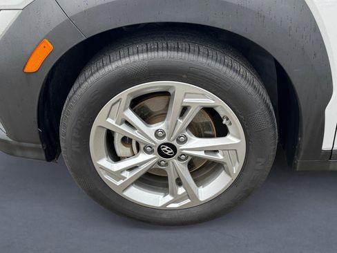 Used 2023 Hyundai Kona SEL image 9