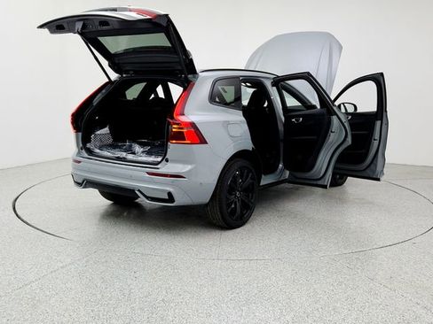New 2026 Volvo XC60 B5 Ultra w/ Climate Package image 11