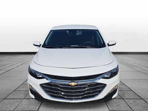 Used 2024 Chevrolet Malibu LT FWD image 2