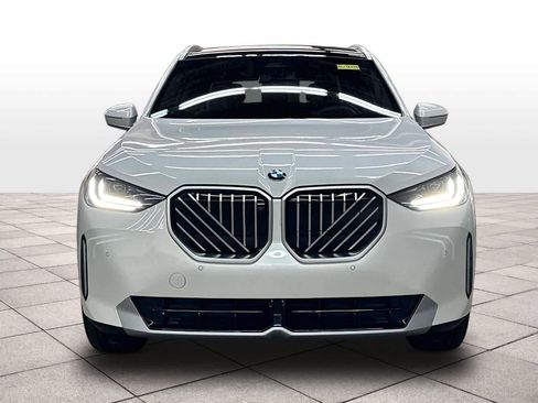 Used 2026 BMW X3 xDrive30i w/ Premium Package AWD/4WD image 3