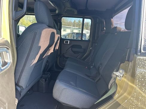 New 2026 Jeep Gladiator Sport image 25