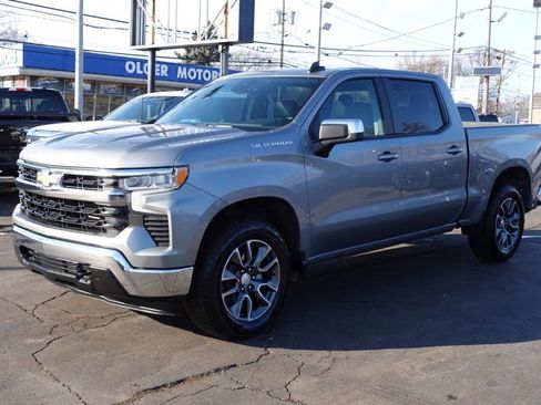 Used 2024 Chevrolet Silverado 1500 LT image 1