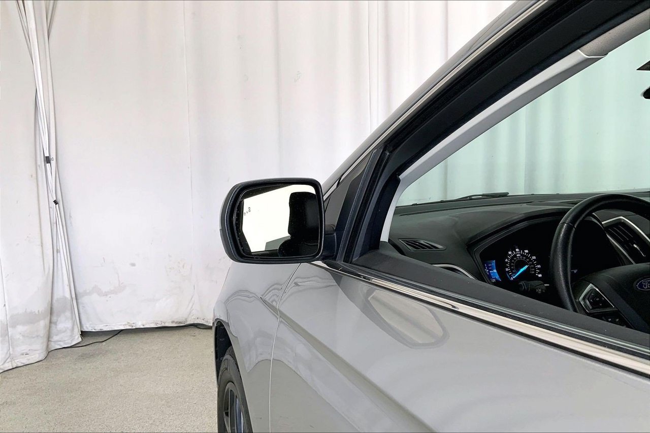 Used 2023 Ford Edge SEL w/ Convenience Package AWD/4WD image 10