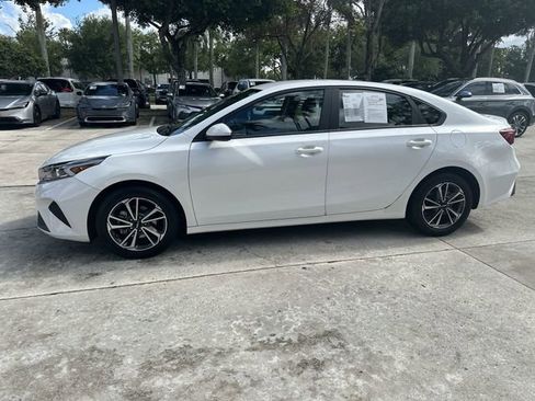 Used 2023 Kia Forte LXS image 38