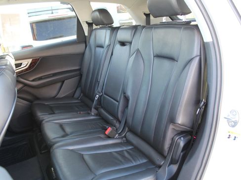 Used 2018 Audi Q7 2.0T Premium AWD/4WD image 14