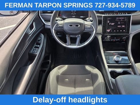 Used 2024 Jeep Grand Cherokee L Laredo RWD image 17
