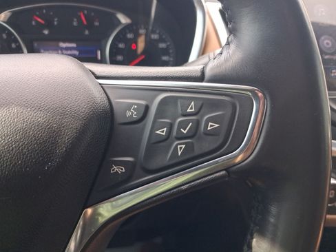 Used 2020 Chevrolet Equinox Premier FWD image 19