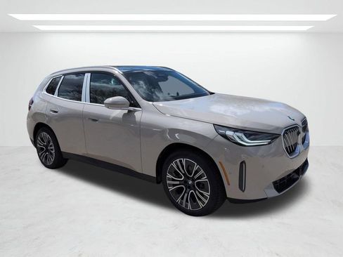 New 2026 BMW X3 xDrive30 w/ Premium Package image 2
