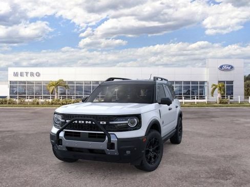New 2026 Ford Bronco Sport Outer Banks w/ Sasquatch Outer Banks Package AWD/4WD image 2